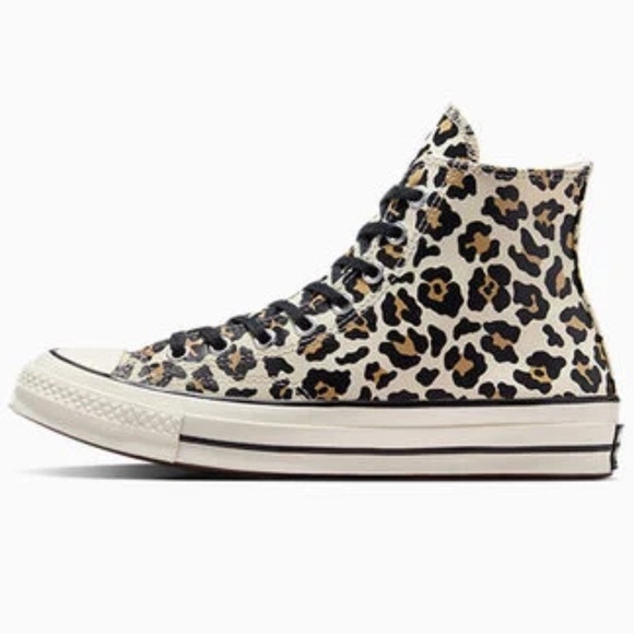 Converse CTAS Chuck 70 Glow-In-The-Dark Leopard Print Mens size 9.5 NEW!!! - Picture 3 of 10